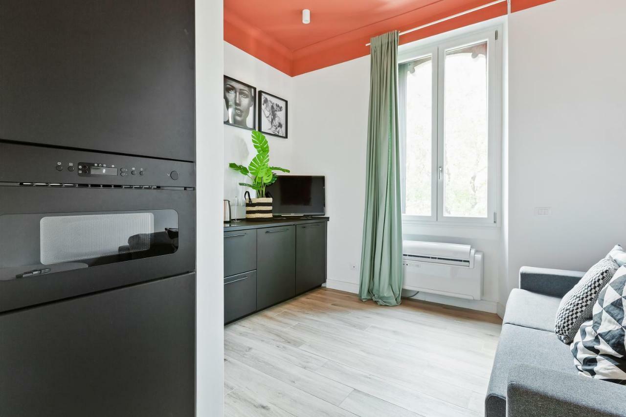 Modern And Cozy Apt In Porta Romana Милан Экстерьер фото